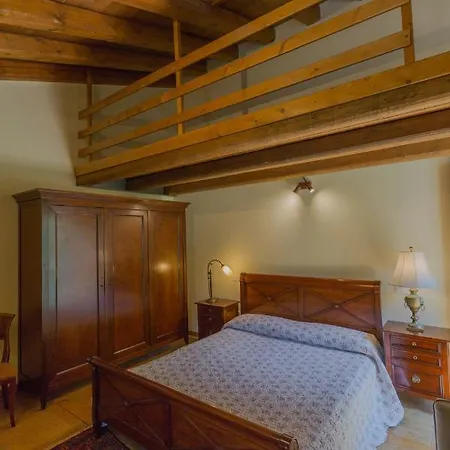 Casa Sul Fiume County House Bed & Breakfast